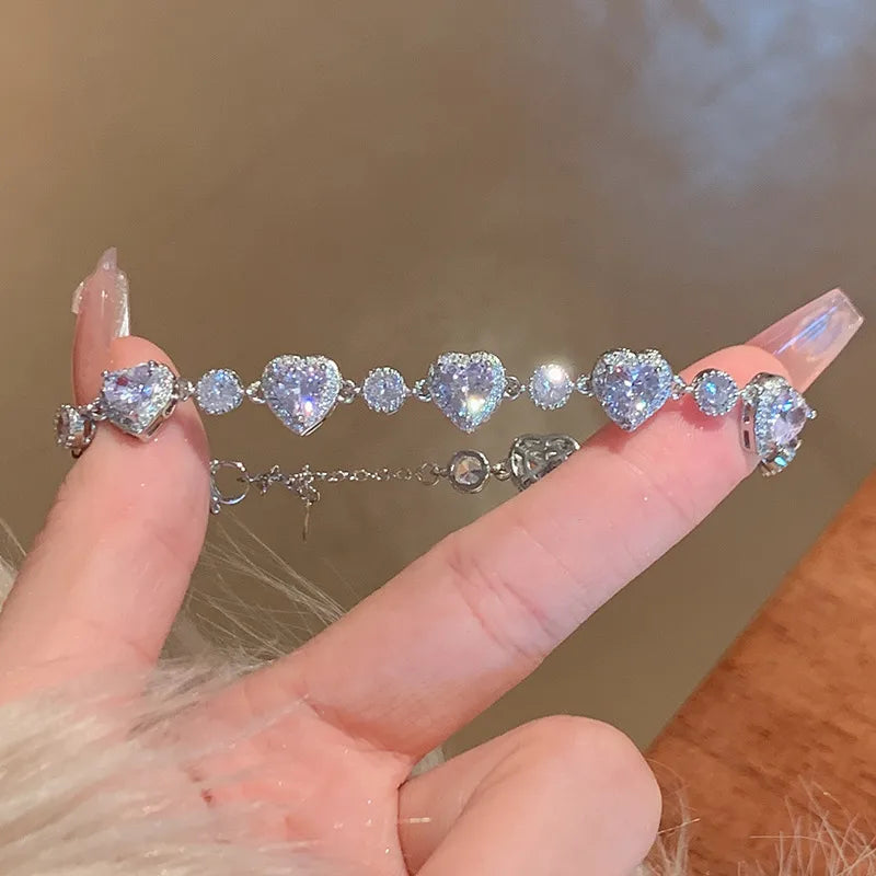 Radiant Heart Crystal Bracelet – Elegant Adjustable Sparkle Jewelry for Women