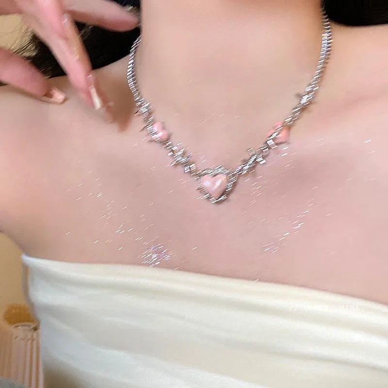 Sweet Cool Thorns Love Pendant with Pearls | Y2K Light Luxury Women’s Clavicle Chain
