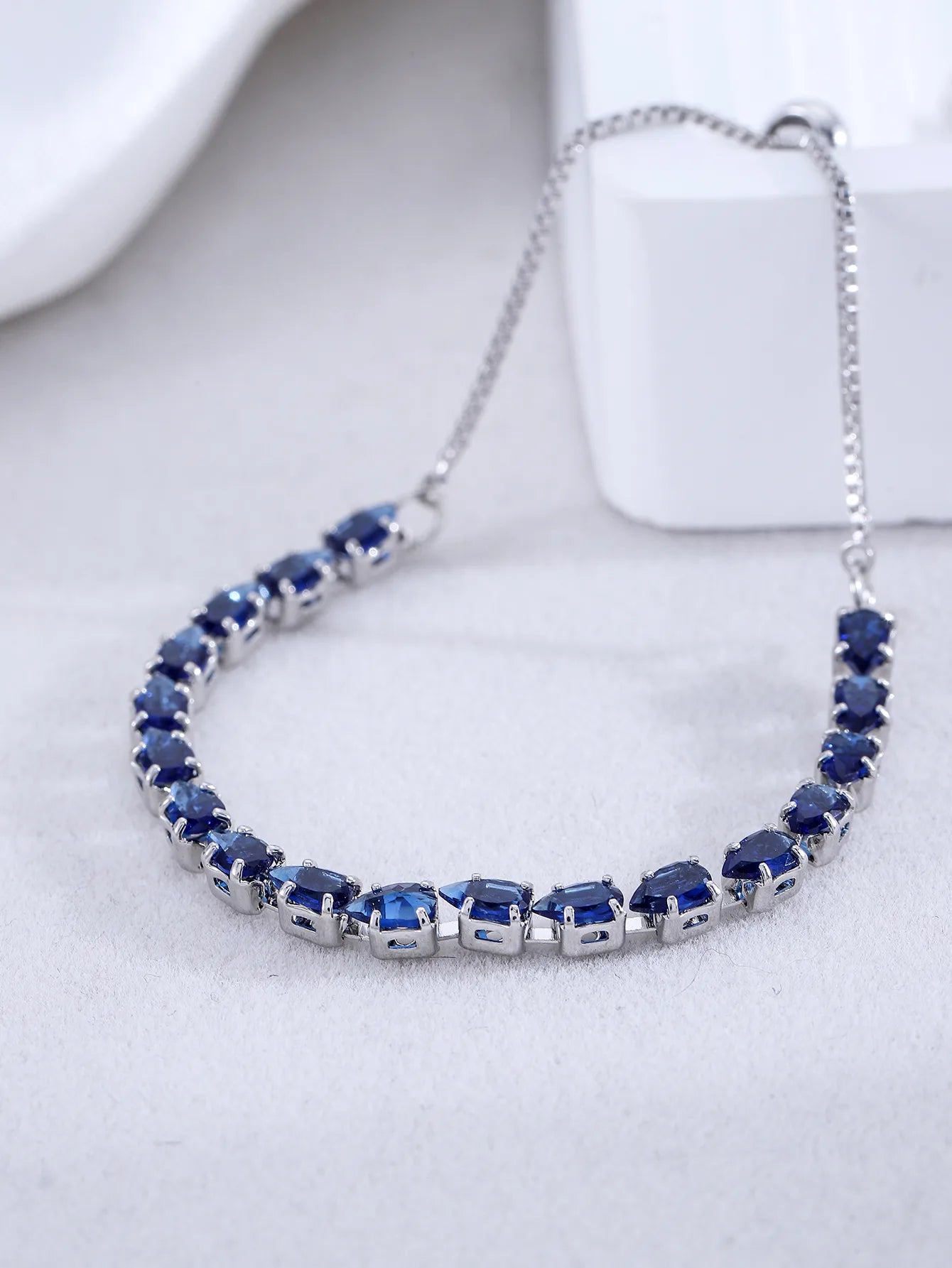 Royal Blue Zircon Tennis Bracelet – Elegant Silver Square-Cut Jewelry