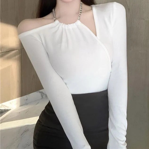 Women's Elegant Off-Shoulder Black Long Sleeve Top with Chain Neck Detail – Chic Slim Fit Fashion Blouse"
