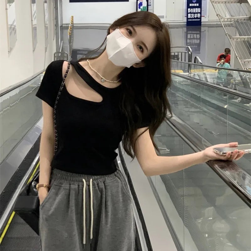 Women’s Fashion Cut-Out T-Shirt – Solid Color Short Sleeve Patchwork Top