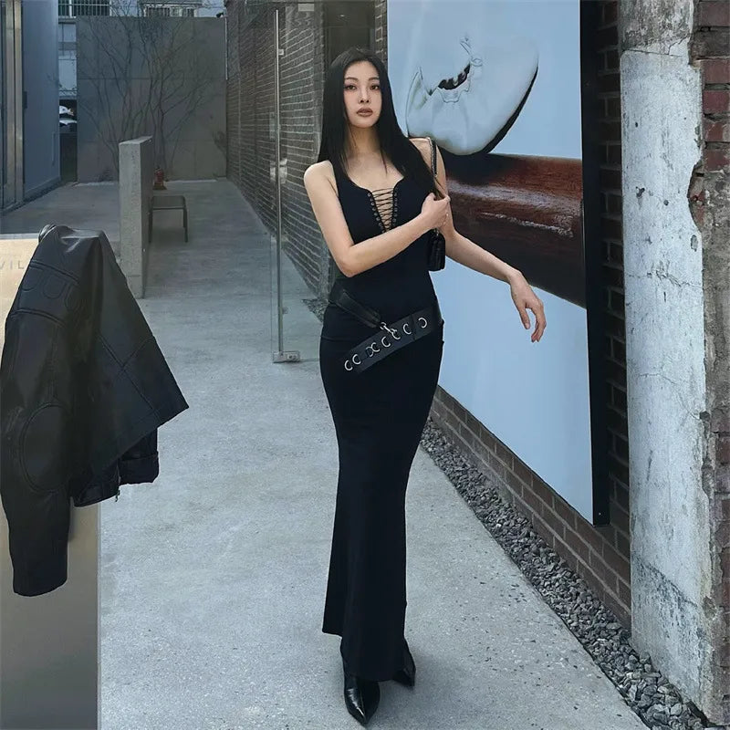 Women's Elegant Sexy Black Maxi Dress – Sleeveless Lace-Up Bodycon Sheath Gown with Slim Fit Party Style
