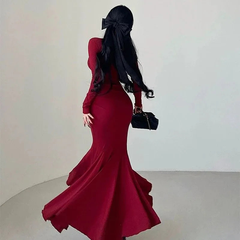 Women's Elegant Wine Red Bodycon Maxi Dress – Square Neck Long Sleeve Slim Fit Evening Gown