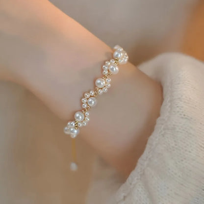 legant Aura Pearl Bracelet with Golden Touch