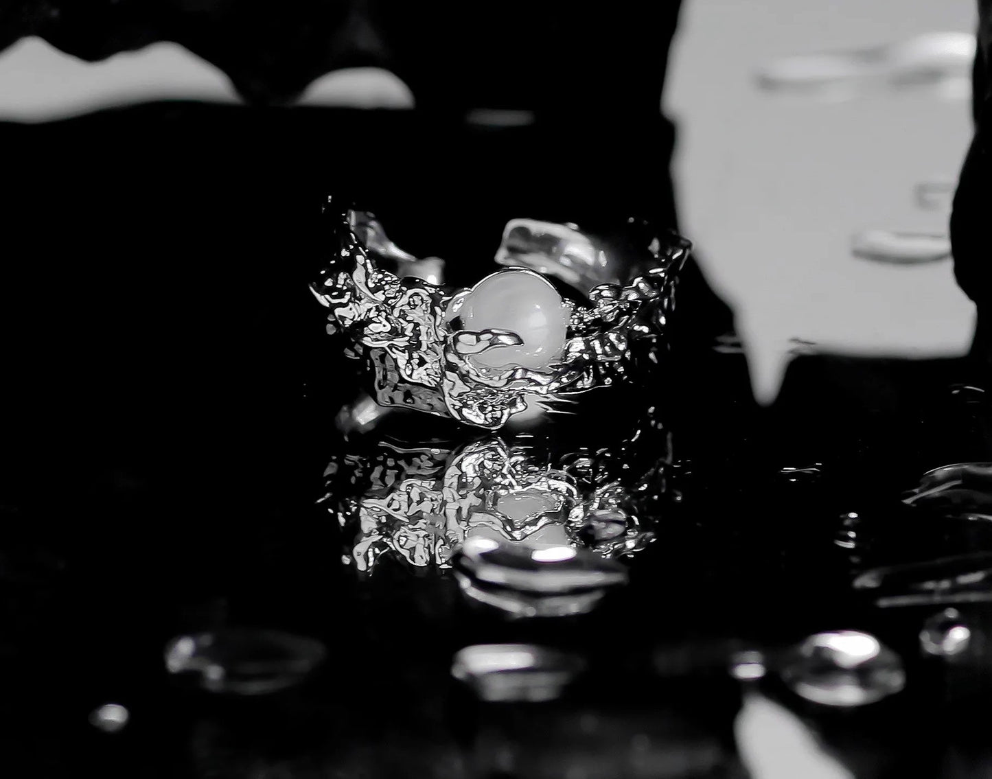 Lunaris Shadow Ring (Code-ZX#734)