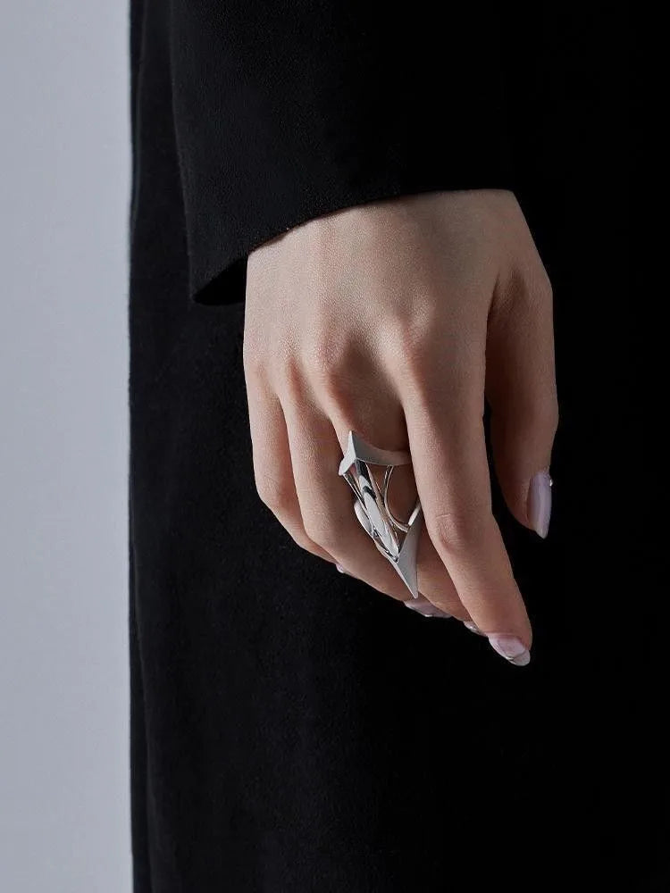 Abstract Blade Ring (Code-ZX#745)