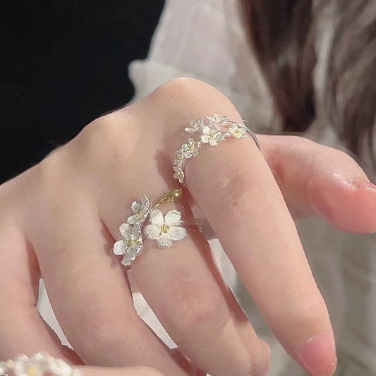 Vintage Silver Flower Ring – Retro European Court Style(Code: ZX#118)