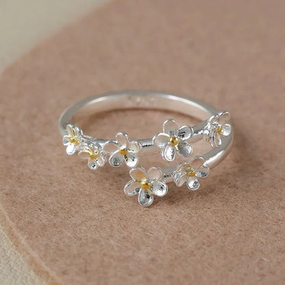 Vintage Silver Flower Ring – Retro European Court Style(Code: ZX#118)