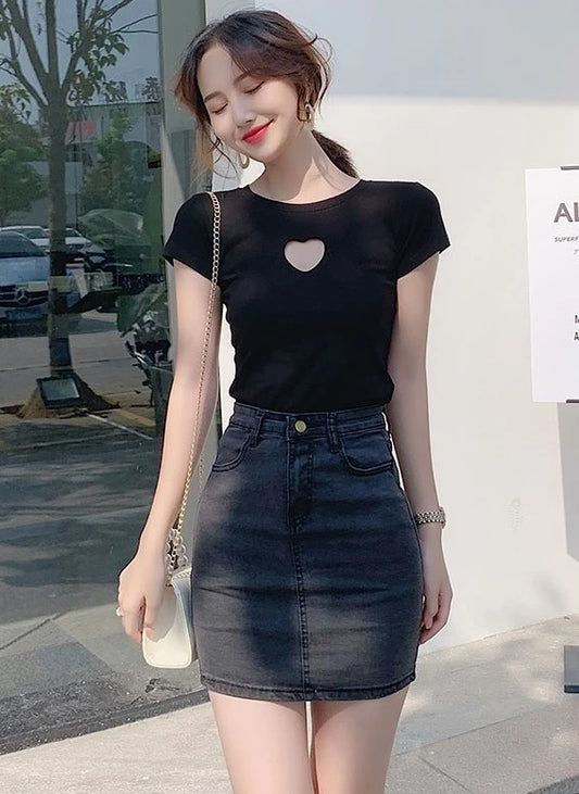 Casual Heartline - Crop Top