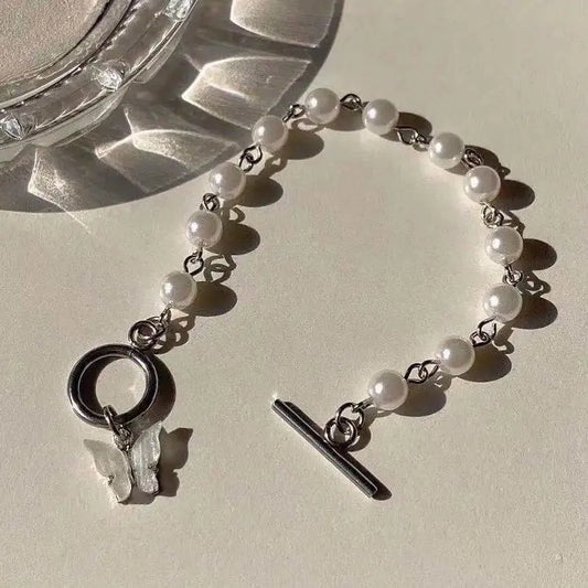 Butterfly Pearl Toggle Bracelet – Elegant Charm Chain Jewelry for Women